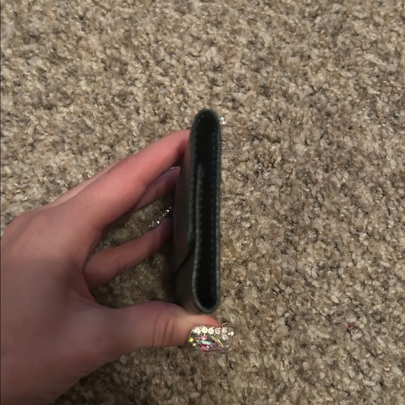 Lv Green Key Holder - Picture 3 of 8